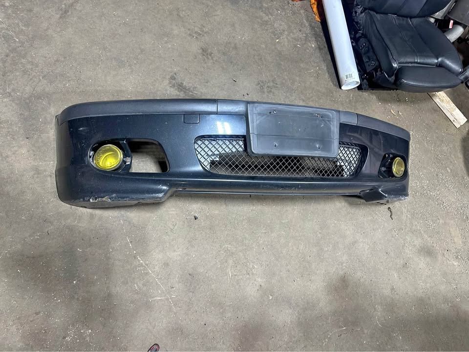Bmw e46 330 zhp front bumper sedan